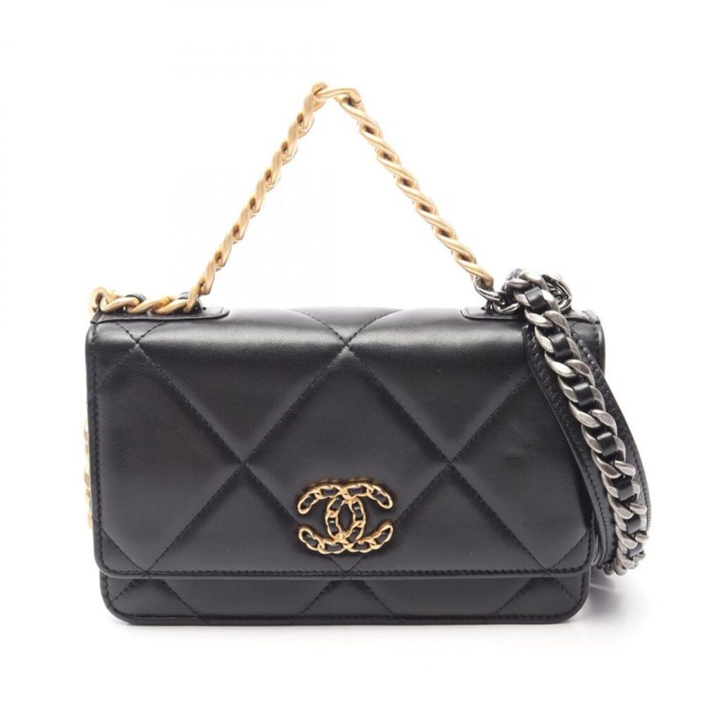 CHANEL 19 Matelasse Lambskin 2way Shoulder Bag